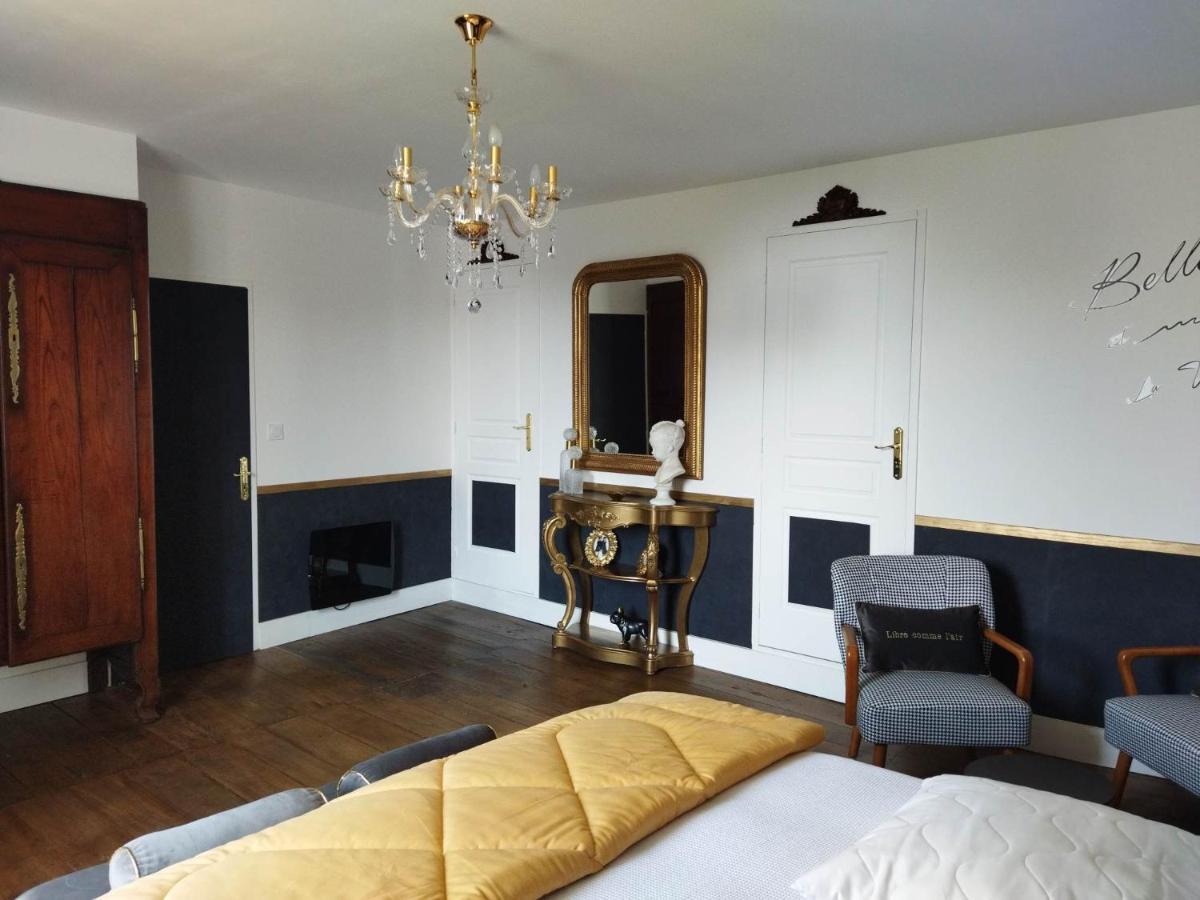 La Menardiere "Tranquilitatis" Chambre Double Petit Dejeuner Compris Corseul Экстерьер фото